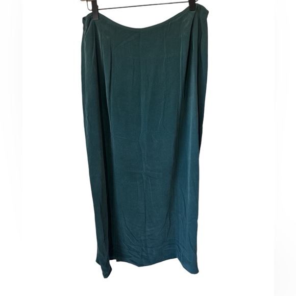 SILX 100% Silk Dark Green Size 14 Maxi Skirt High front slit. EUC - Picture 2 of 8